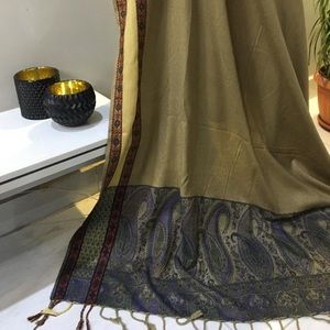 Tan shawl/throw with purple border, Handloomed new